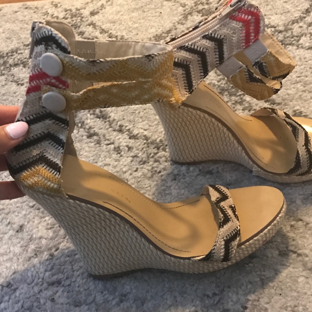 Vegan Chevron design wedges